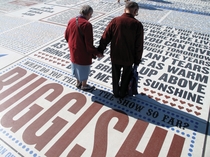 COMEDY CARPET collaboration with Gordon Young， typographic memorial， 2011